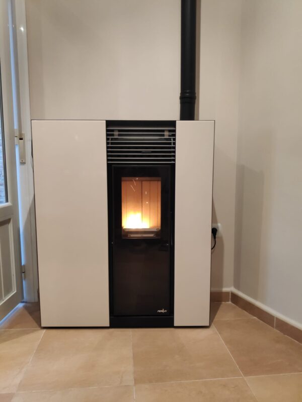 Estufa de pasillo Ferlux Génesis 12 Kw en Jerez de los Caballeros