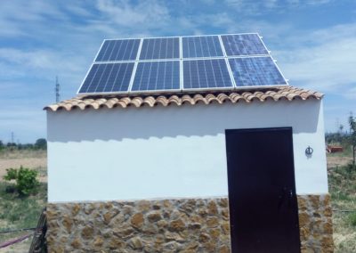 Instalación Fotovoltaica Aislada en Valuengo