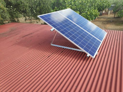 Instalación Fotovoltaica Aislada en Higuera la Real