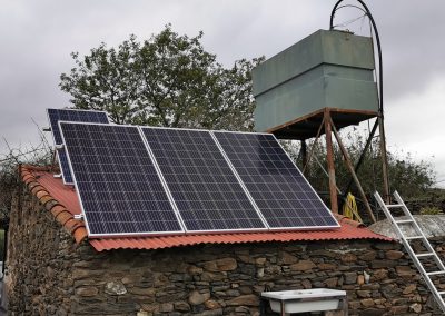 Instalación Fotovoltaica Aislada en Segura de León
