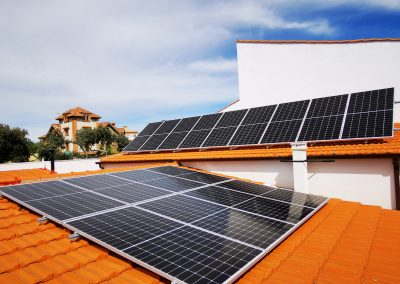 Instalación fotovoltaica de autoconsumo con acumulación en Fregenal de la Sierra