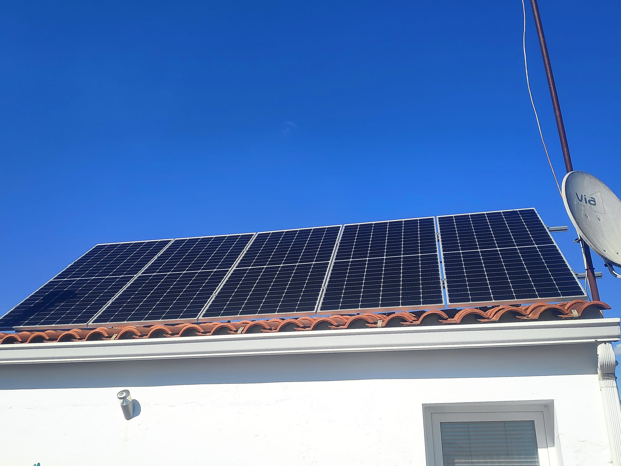 Instalación fotovoltaica de autoconsumo en Los Santos de Maimona
