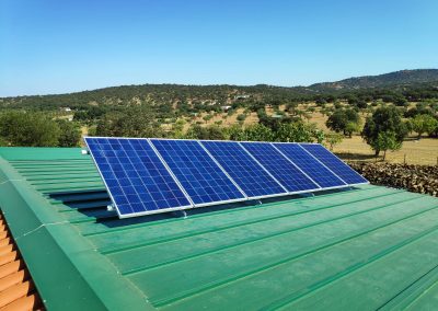 Instalación Fotovoltaica Aislada en Barcarrota